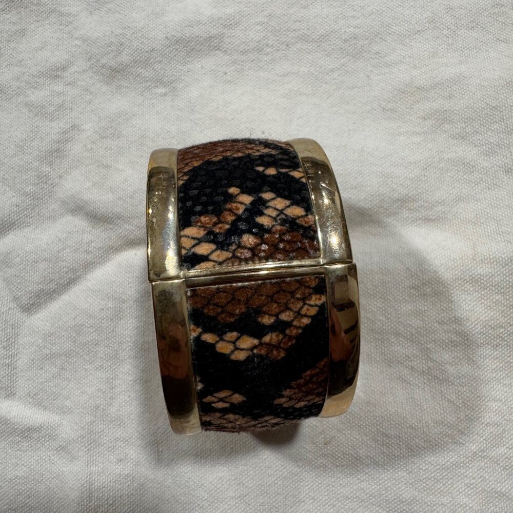 Snakeskin Animal Print Hinged Statement Bracelet - Picture 4 of 9